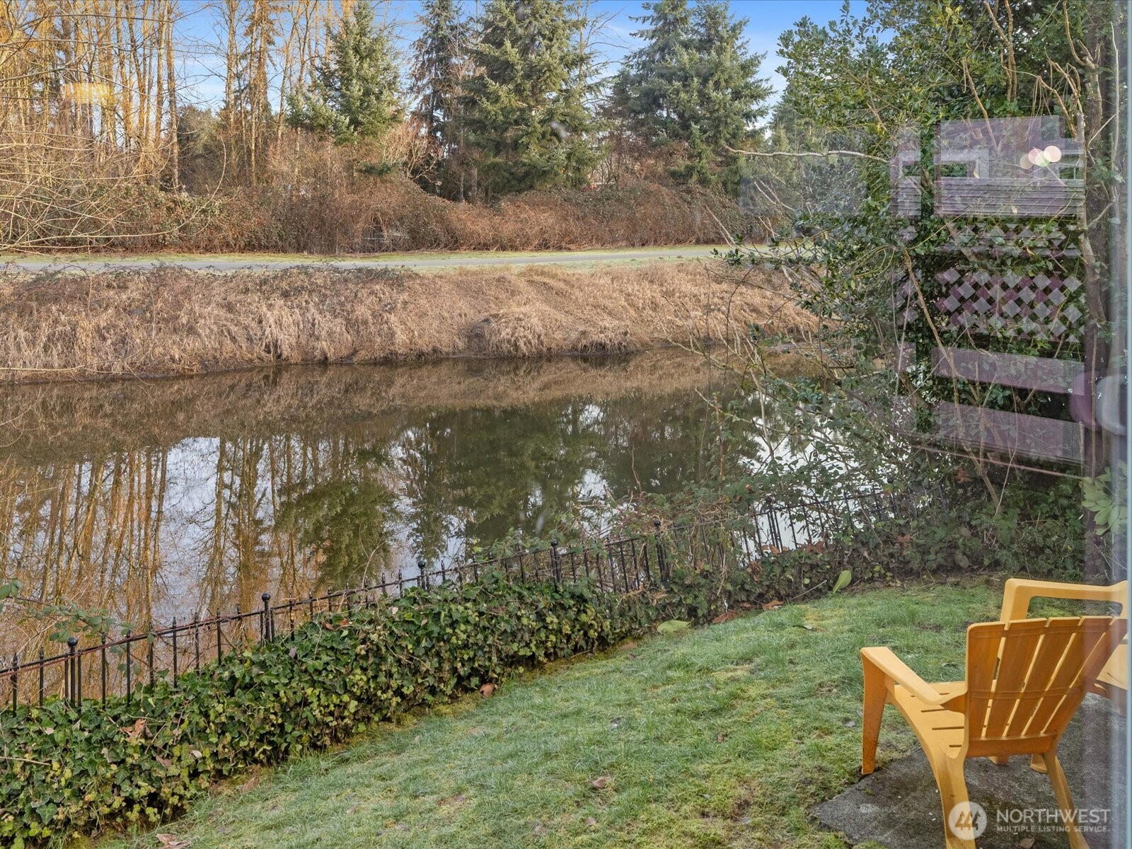 11510 East Riverside Drive, Unit 26 Bothell, WA 98011 - Photo 12 of 33