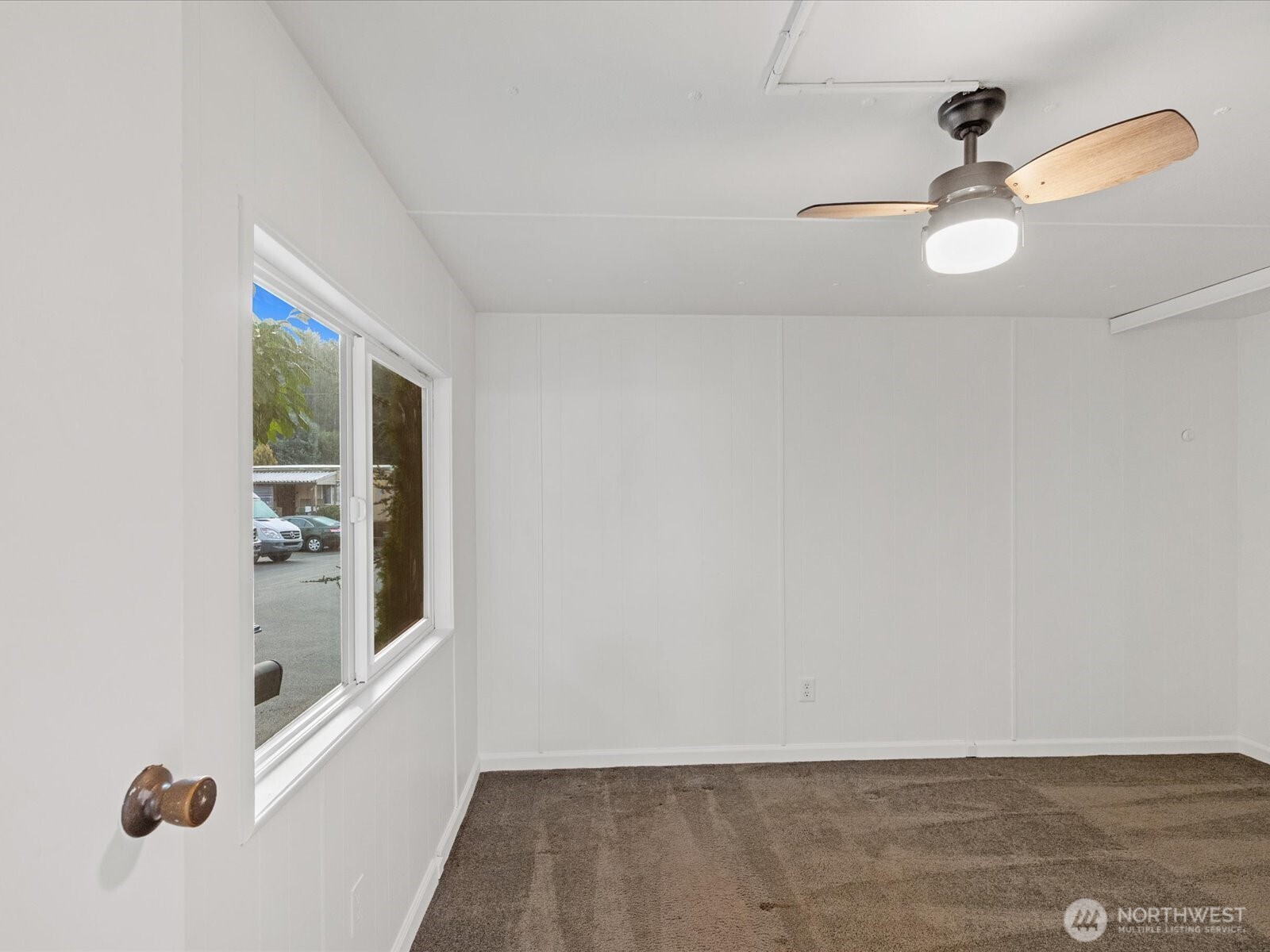 11510 East Riverside Drive, Unit 26 Bothell, WA 98011 - Photo 13 of 33