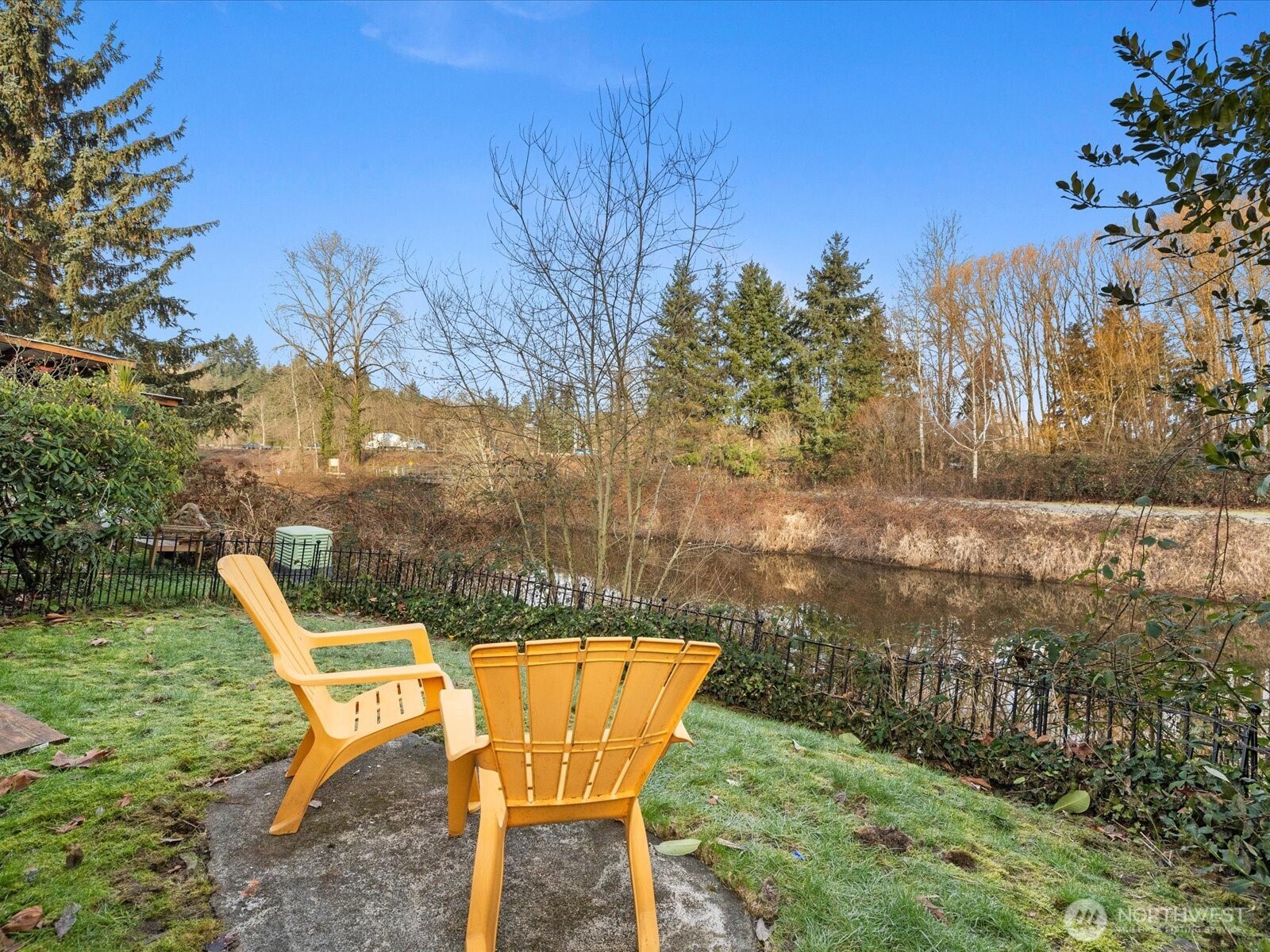 11510 East Riverside Drive, Unit 26 Bothell, WA 98011 - Photo 23 of 33