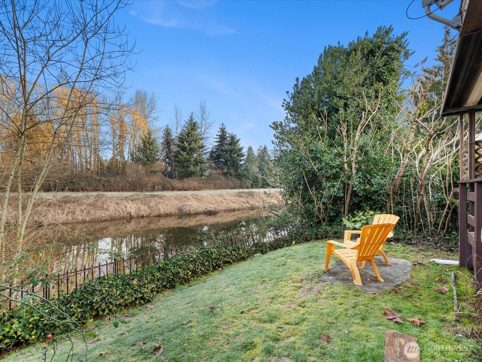 11510 East Riverside Drive, Unit 26 Bothell, WA 98011 - Photo 24 of 33