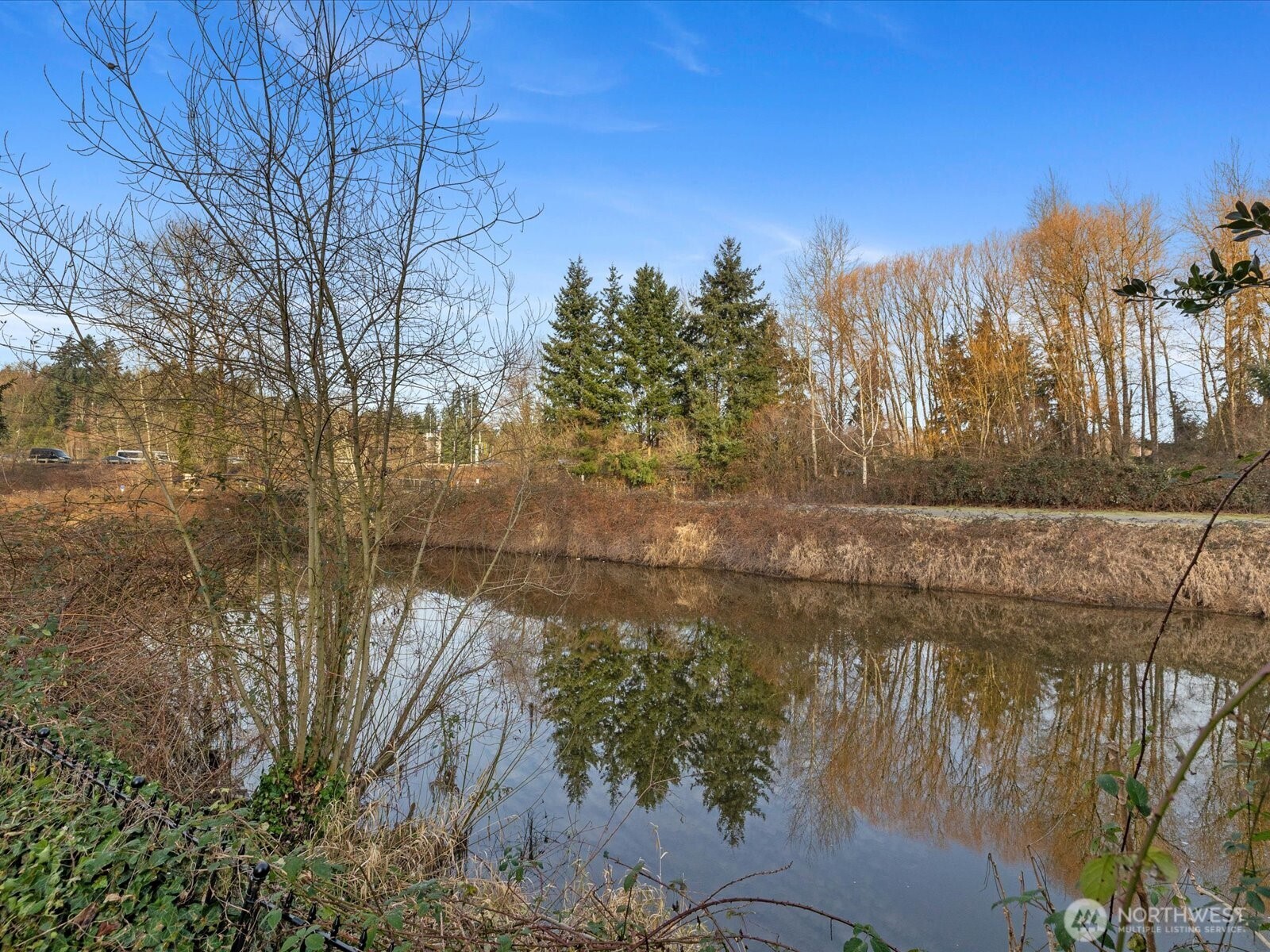 11510 East Riverside Drive, Unit 26 Bothell, WA 98011 - Photo 25 of 33