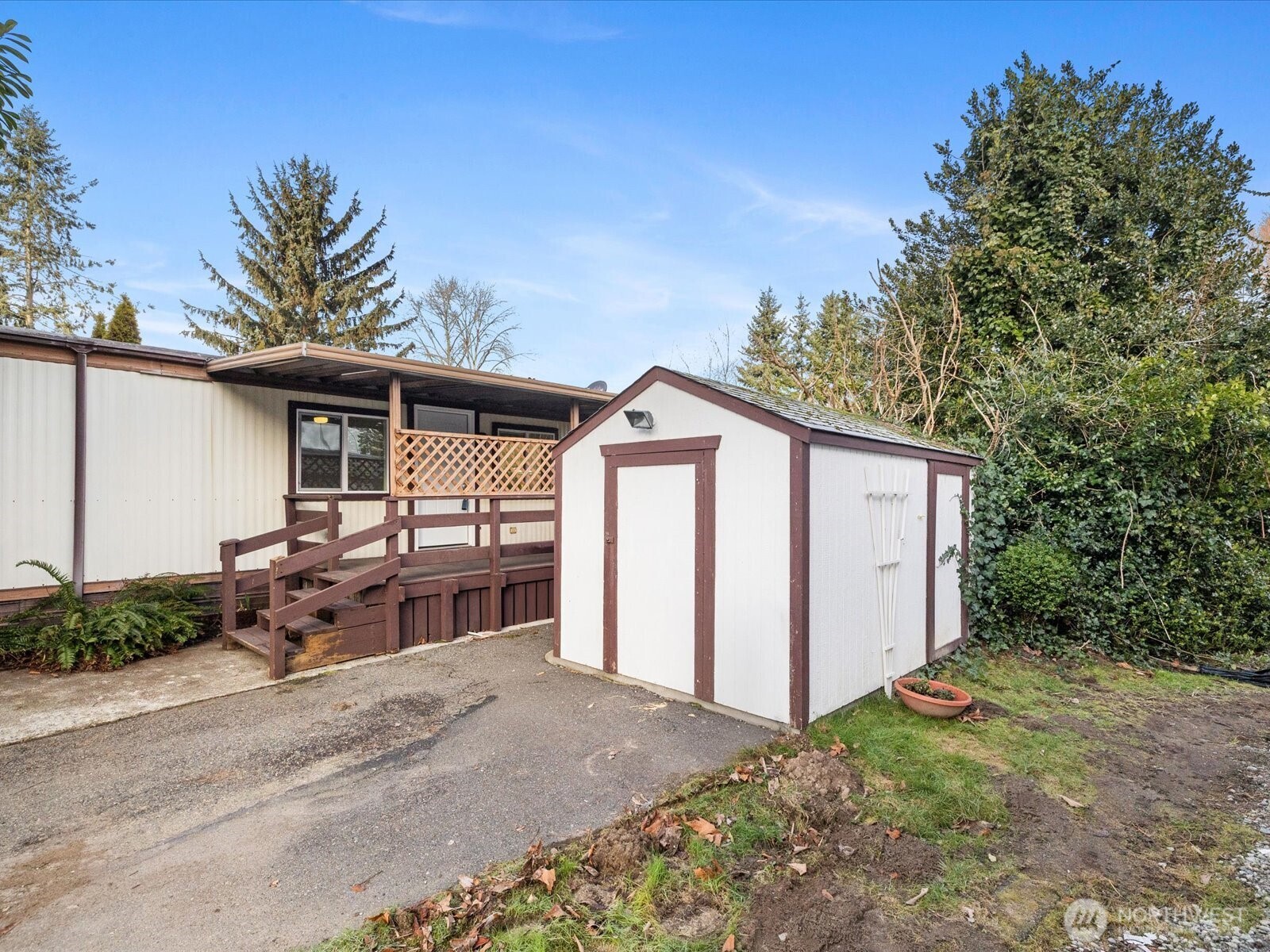 11510 East Riverside Drive, Unit 26 Bothell, WA 98011 - Photo 29 of 33