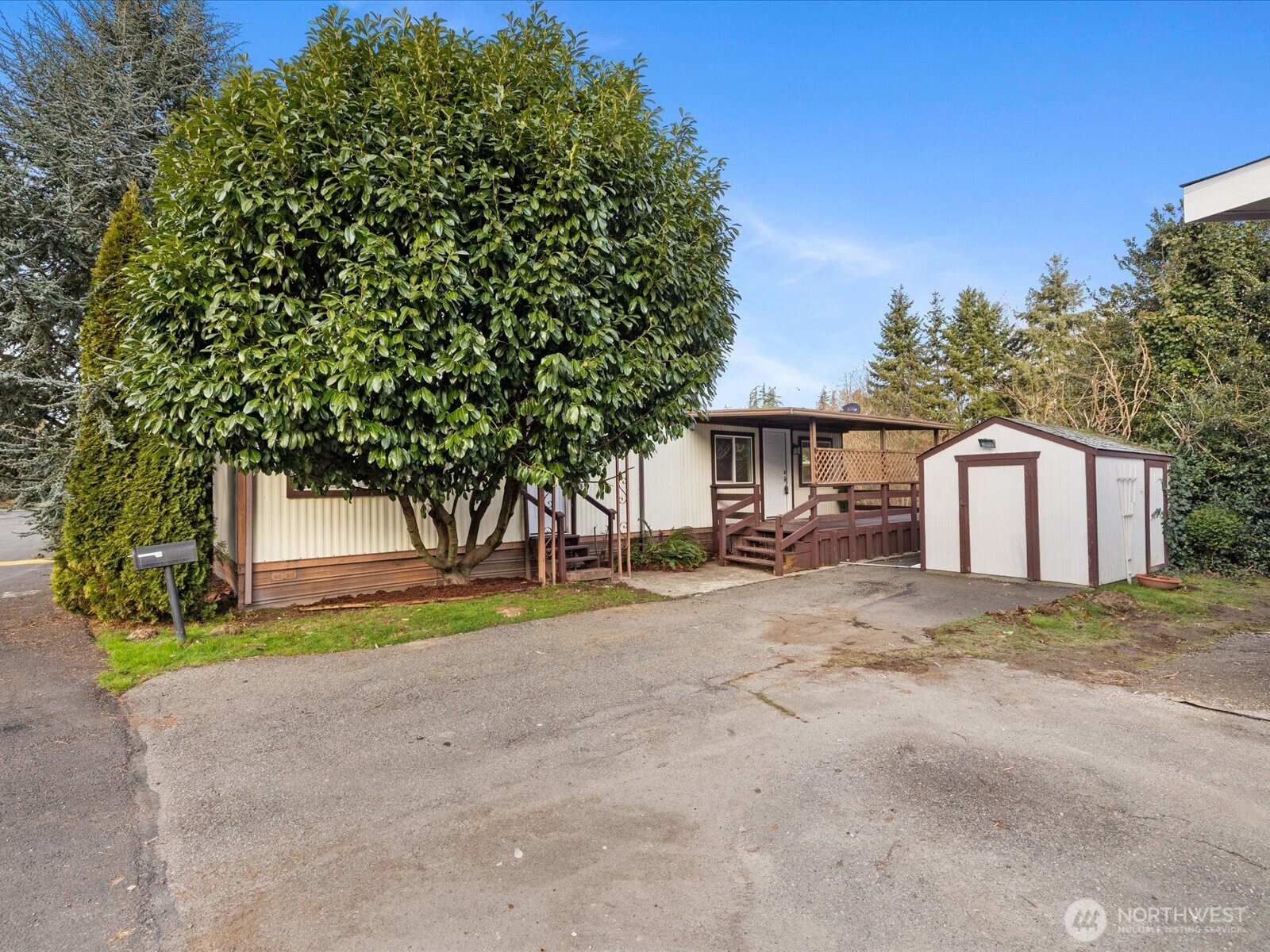 11510 East Riverside Drive, Unit 26 Bothell, WA 98011 - Photo 30 of 33