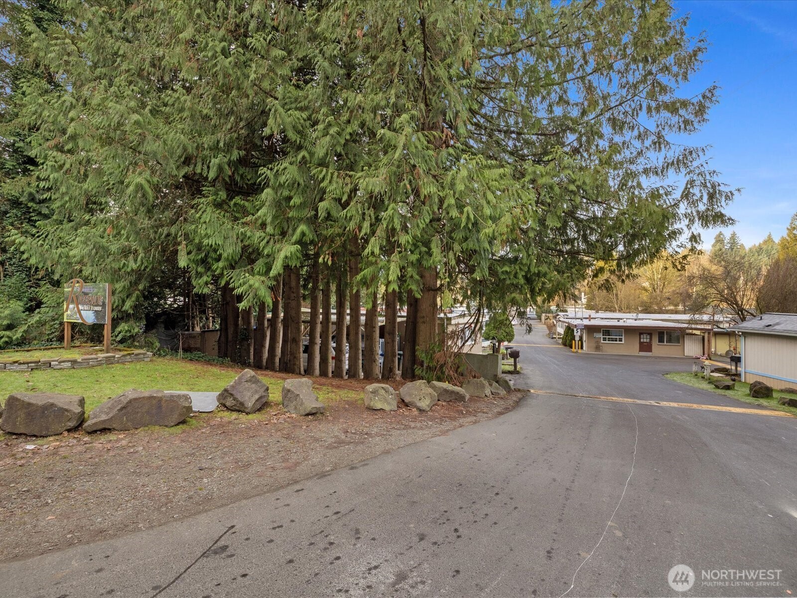 11510 East Riverside Drive, Unit 26 Bothell, WA 98011 - Photo 31 of 33