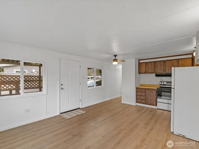 $90,000 | 11510 East Riverside Drive, Unit 26, Bothell, WA 98011