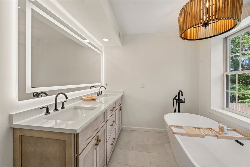 103 Wapping Road Kingston, MA 02364 - Photo 22 of 42