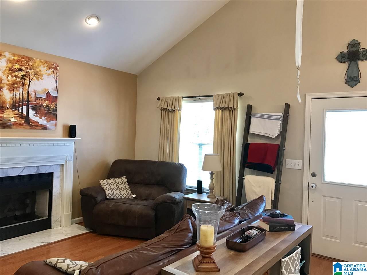 822 Meriweather Drive Calera, AL 35040 - Photo 3 of 14