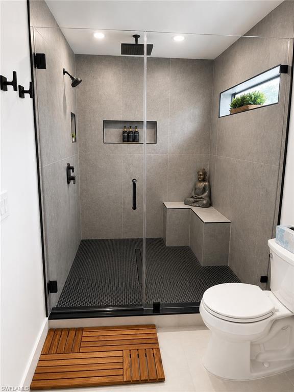 4556 Eagle Key Circle Naples, FL 34112 - Photo 25 of 29 Primary Shower