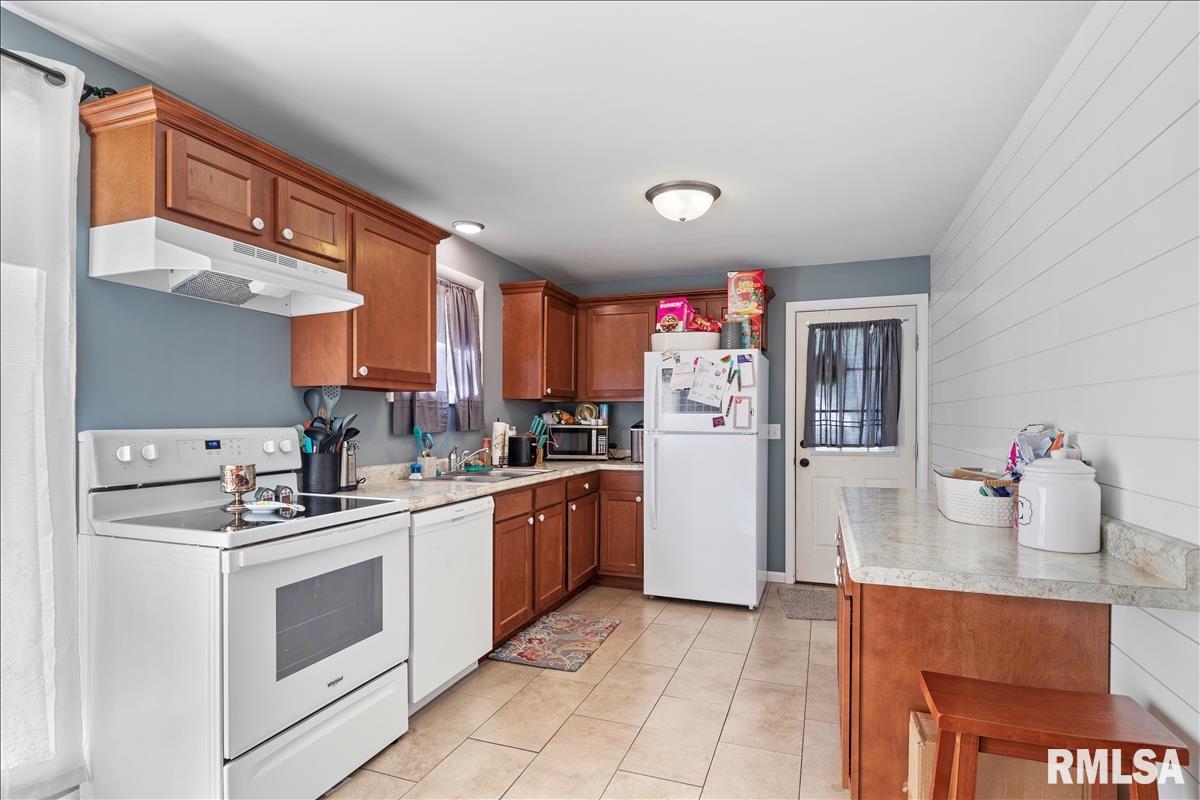3132 Rita Avenue Springfield, IL 62703 - Photo 12 of 18