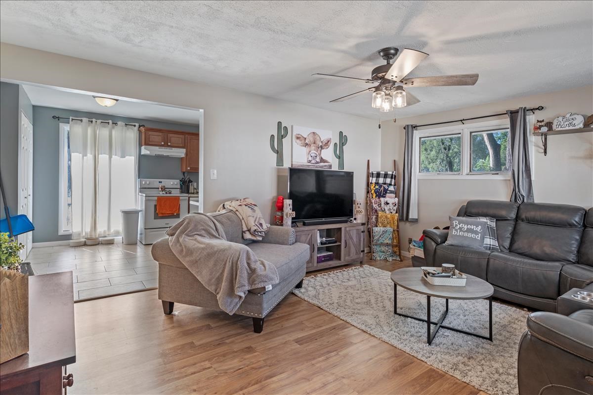 3132 Rita Avenue Springfield, IL 62703 - Photo 4 of 18