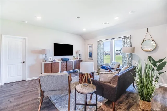 $242,500 | 333 Sawyer Drive, Sulphur, LA 70665