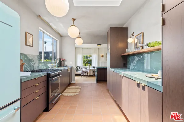$2,449,000 | 818 Palms Boulevard, Venice, CA 90291