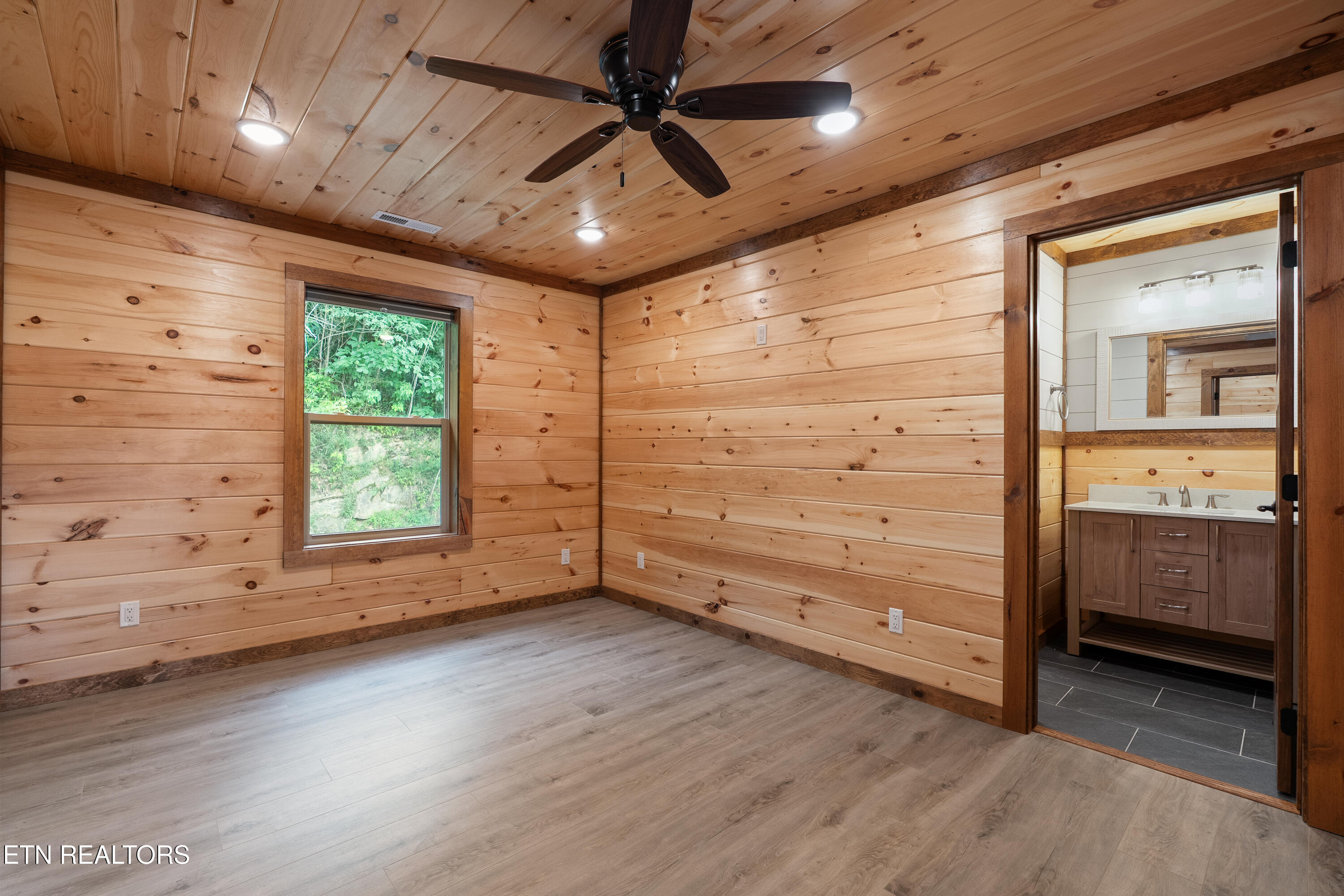 334 Long Hollow Road Sevierville, TN 37876 - Photo 20 of 43 DSC05553