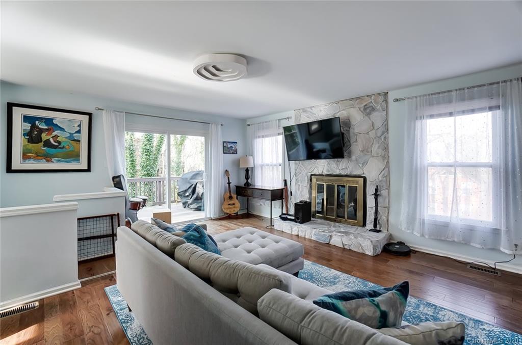 6013 Lanai Lane Tega Cay, SC 29708 - Photo 7 of 47 Gallery Image 7
