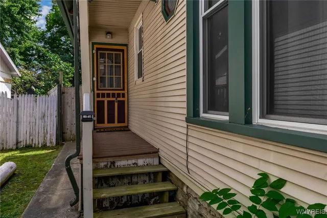 $275,000 | 155 Chestnut Street, Lockport City, NY 14094