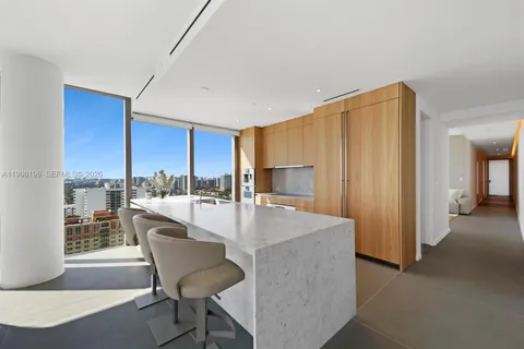 $3,900,000 | 2000 South Ocean Drive, Unit 25B, Hallandale Beach, FL 33009