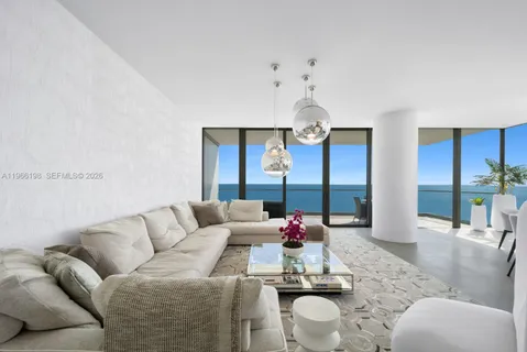 $3,900,000 | 2000 South Ocean Drive, Unit 25B, Hallandale Beach, FL 33009