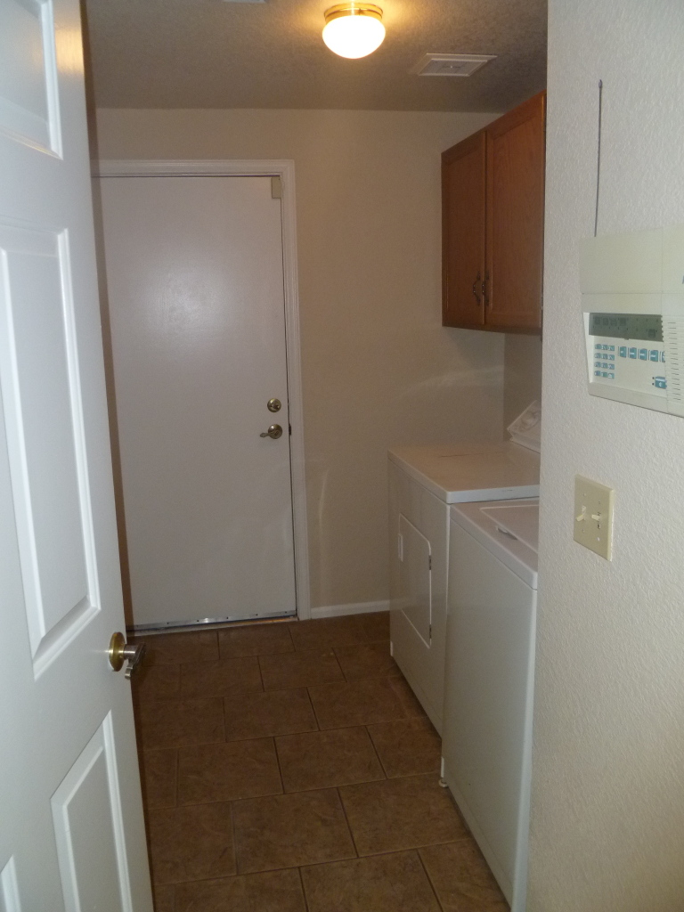 255 North Concord Street Gilbert, AZ 85234 - Photo 14 of 20 a view of small space