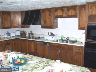 2827 Shillington Road Sinking Spring, PA 19608 - Photo 6 of 6 Gallery Image 6