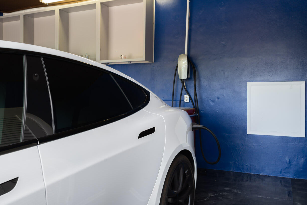 30680 Winifred Street Big Pine Key, FL 33043 - Photo 27 of 73 Tesla Charger