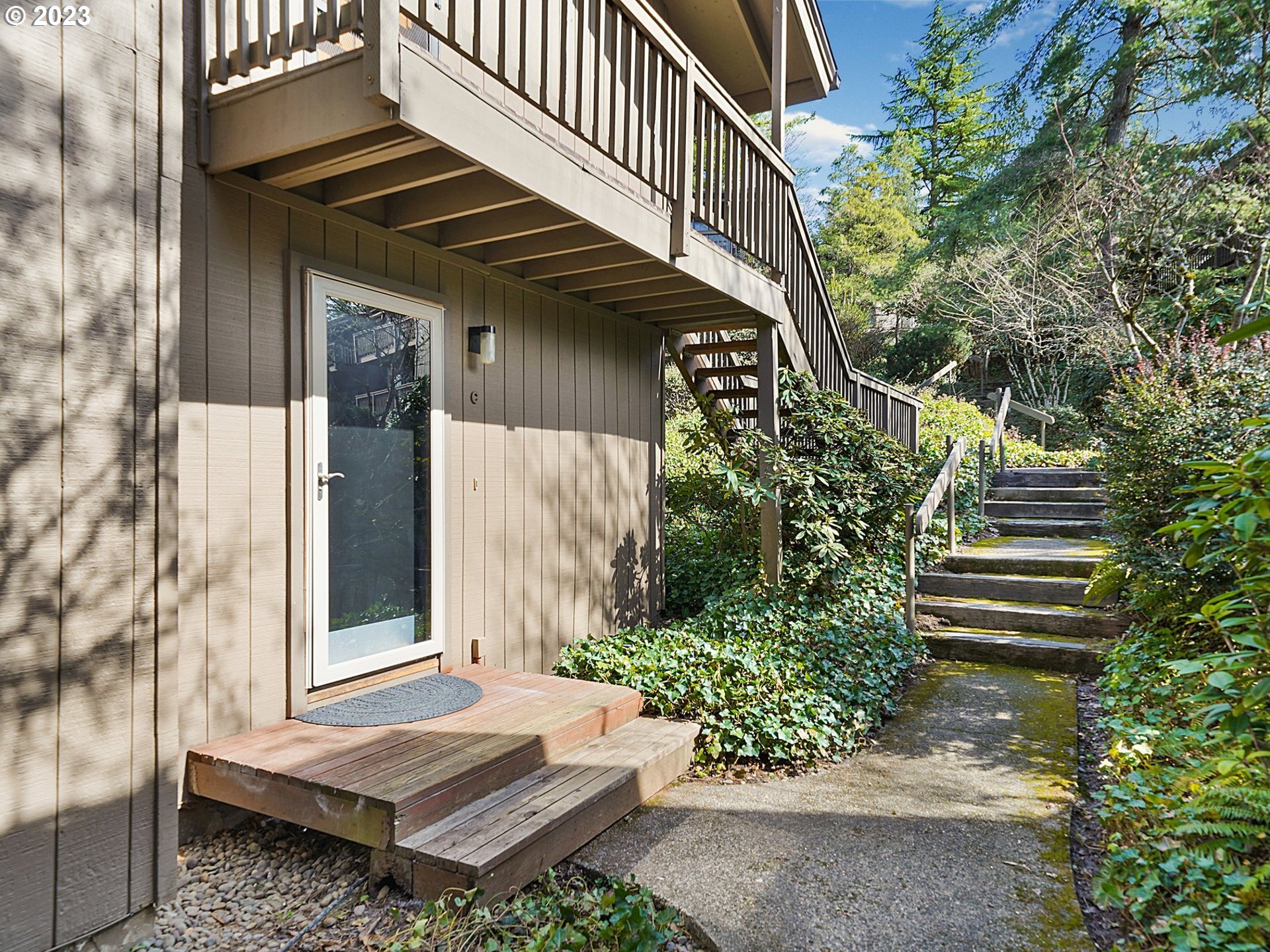 7732 Southwest Barnes Road, Unit C Portland, OR 97225 - Photo 18 of 27 Gallery Image 18