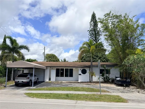 $679,000 | 5015 Washington Street, Hollywood, FL 33021