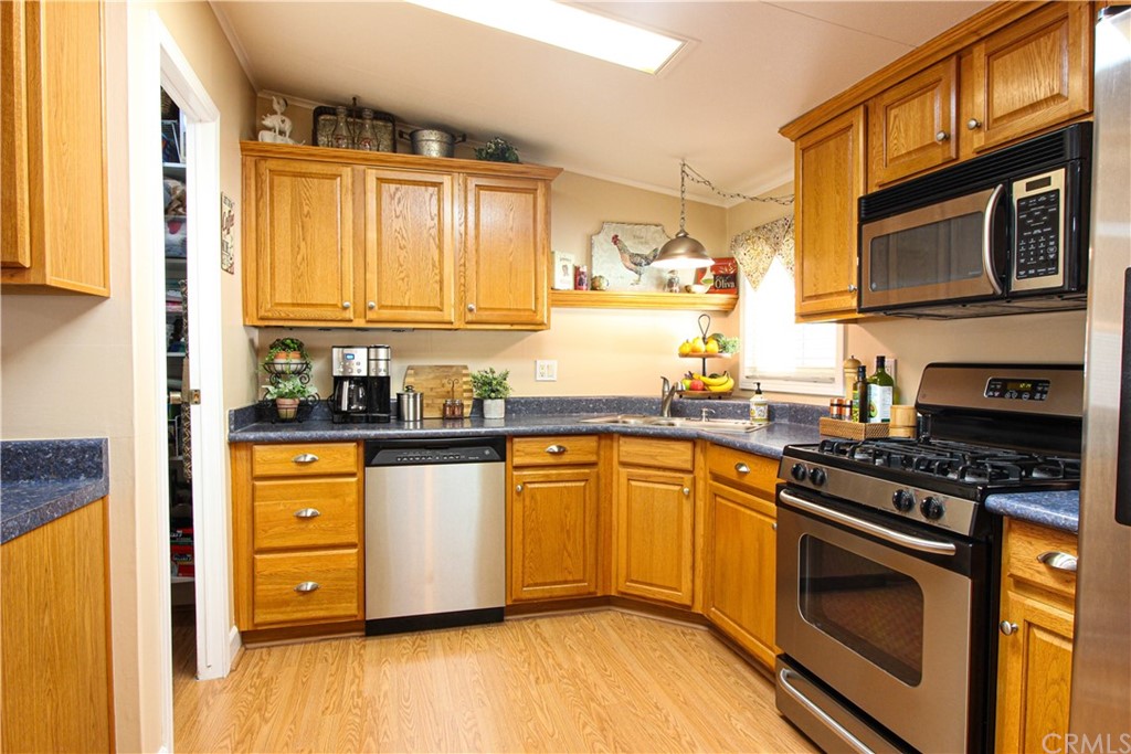 4000 Pierce Street, Unit 312 Riverside, CA 92505 - Photo 9 of 47 Gallery Image 9
