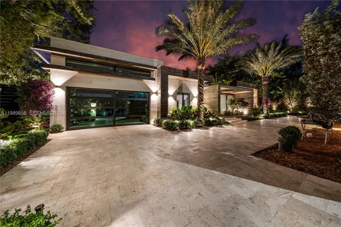 $4,495,000 | 967 Northeast 78th Street, Miami, FL 33138