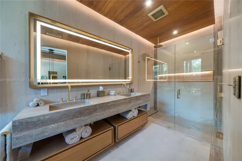 $4,495,000 | 967 Northeast 78th Street, Miami, FL 33138