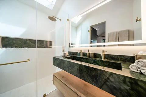 $4,495,000 | 967 Northeast 78th Street, Miami, FL 33138
