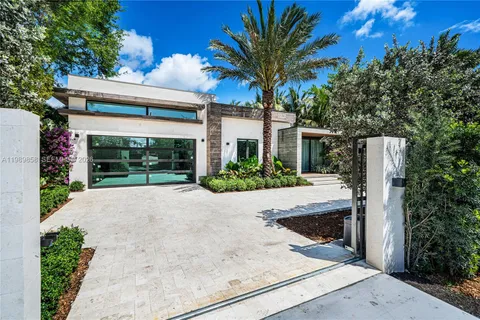 $4,495,000 | 967 Northeast 78th Street, Miami, FL 33138