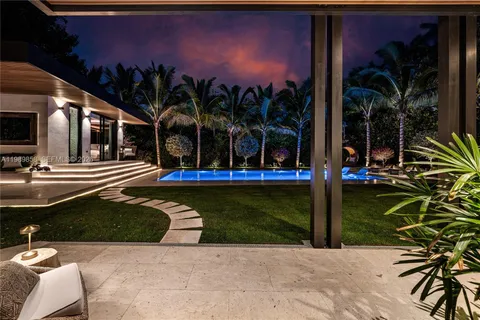 $4,495,000 | 967 Northeast 78th Street, Miami, FL 33138