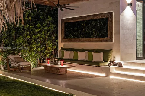 $4,495,000 | 967 Northeast 78th Street, Miami, FL 33138