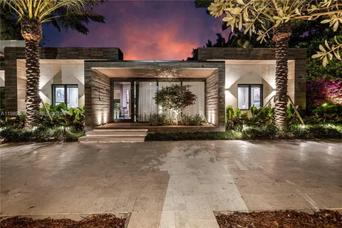 $4,495,000 | 967 Northeast 78th Street, Miami, FL 33138