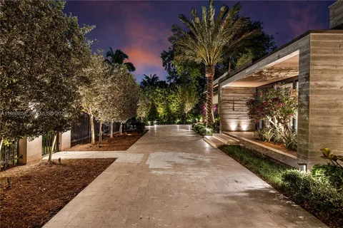 $4,495,000 | 967 Northeast 78th Street, Miami, FL 33138