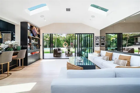 $4,495,000 | 967 Northeast 78th Street, Miami, FL 33138