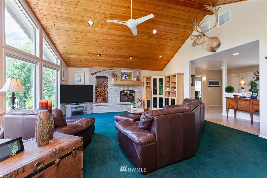 222 Sickel Loop Road Brinnon, WA 98320 - Photo 3 of 25 Gallery Image 3