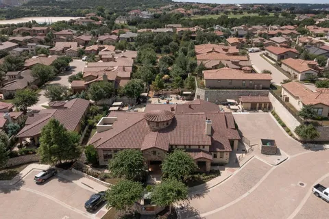 $525,000 | 101 Rivalto Circle, Unit 2, Lakeway, TX 78734
