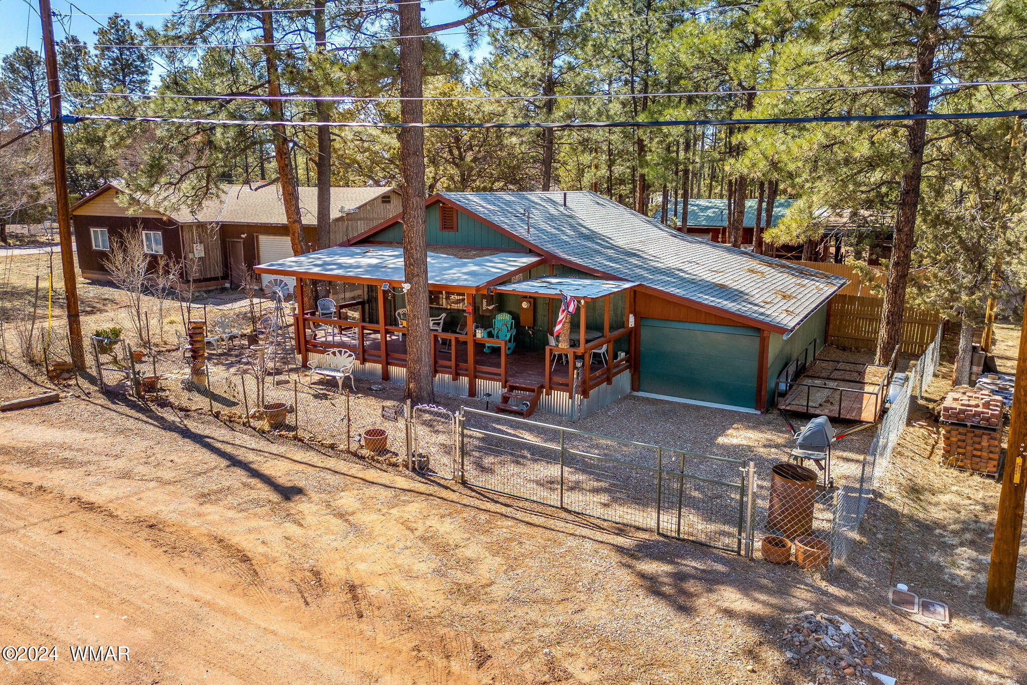 2882 Center Road Overgaard, AZ 85933 - Photo 1 of 24 Gallery Image 1