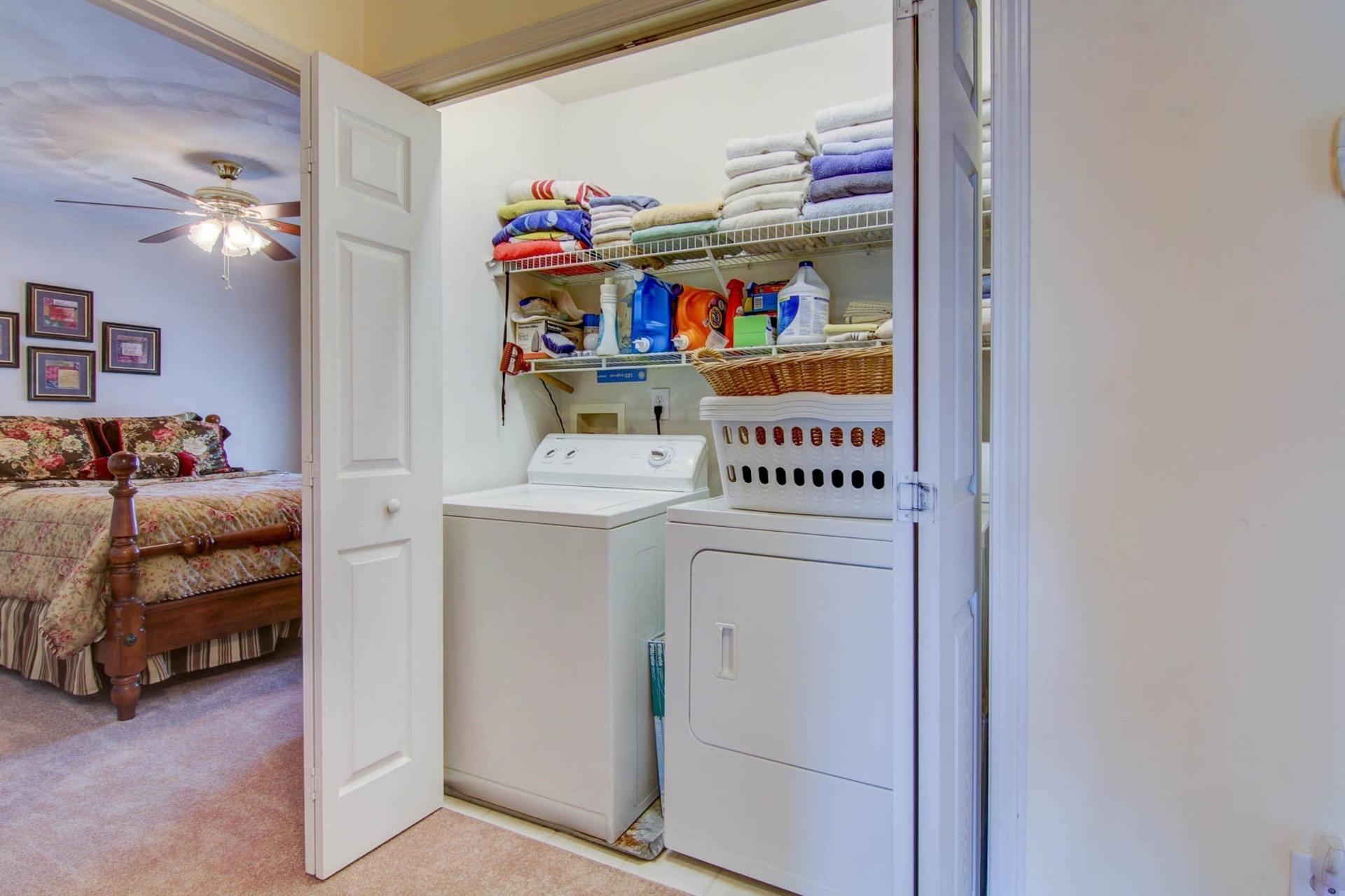 103 Eagle Ridge Roanoke, VA 24012 - Photo 27 of 54 Laundry area