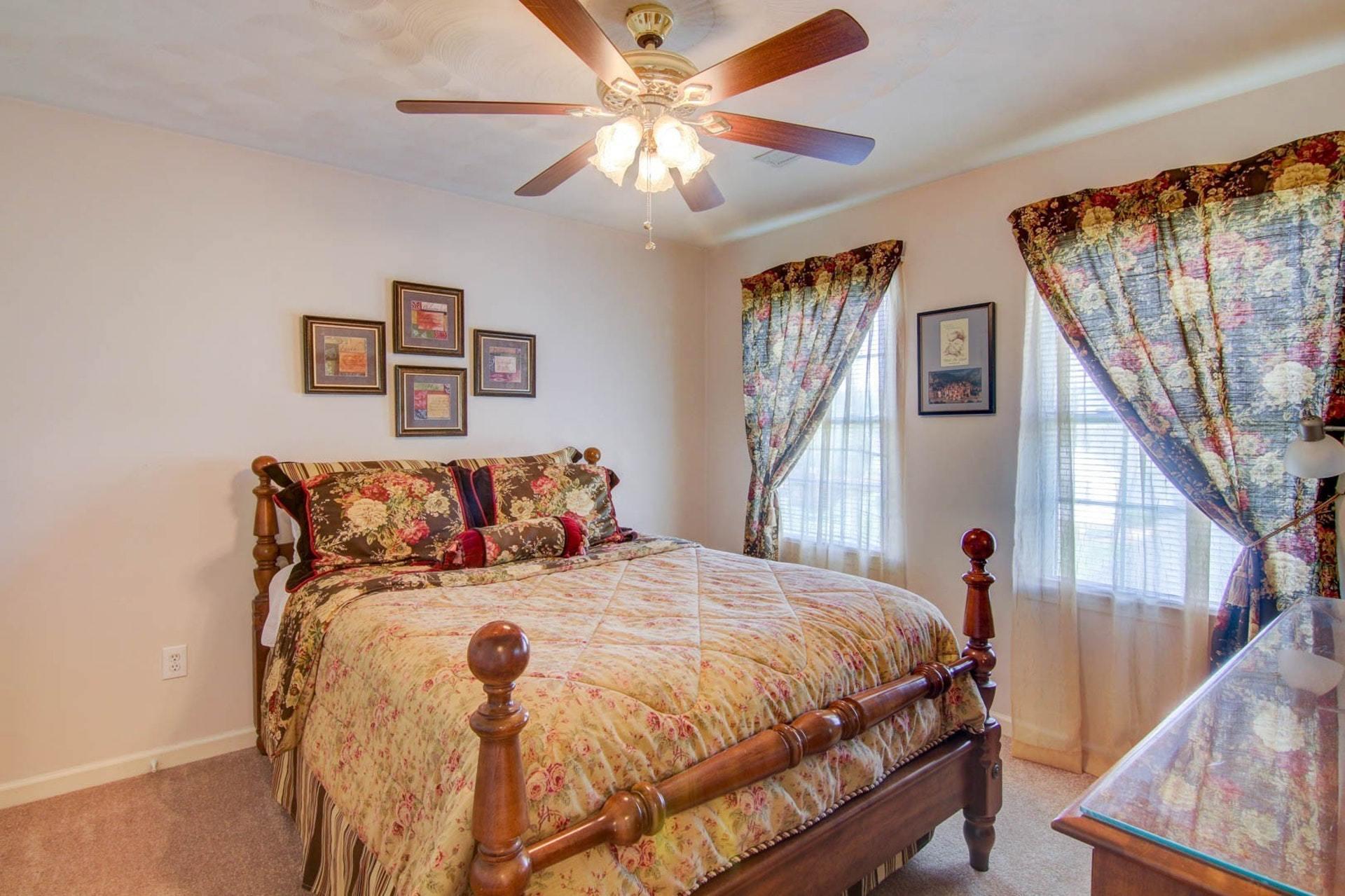 103 Eagle Ridge Roanoke, VA 24012 - Photo 28 of 54 Bedroom 3