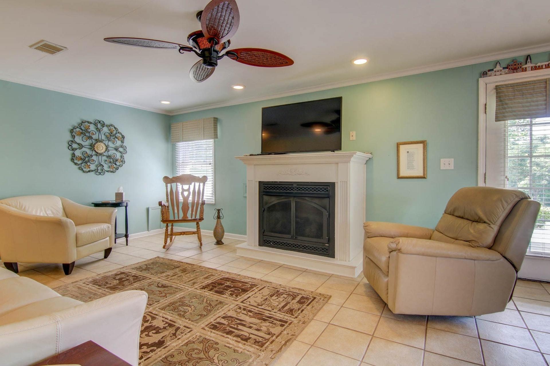 103 Eagle Ridge Roanoke, VA 24012 - Photo 36 of 54 Recreation Room w Fireplace