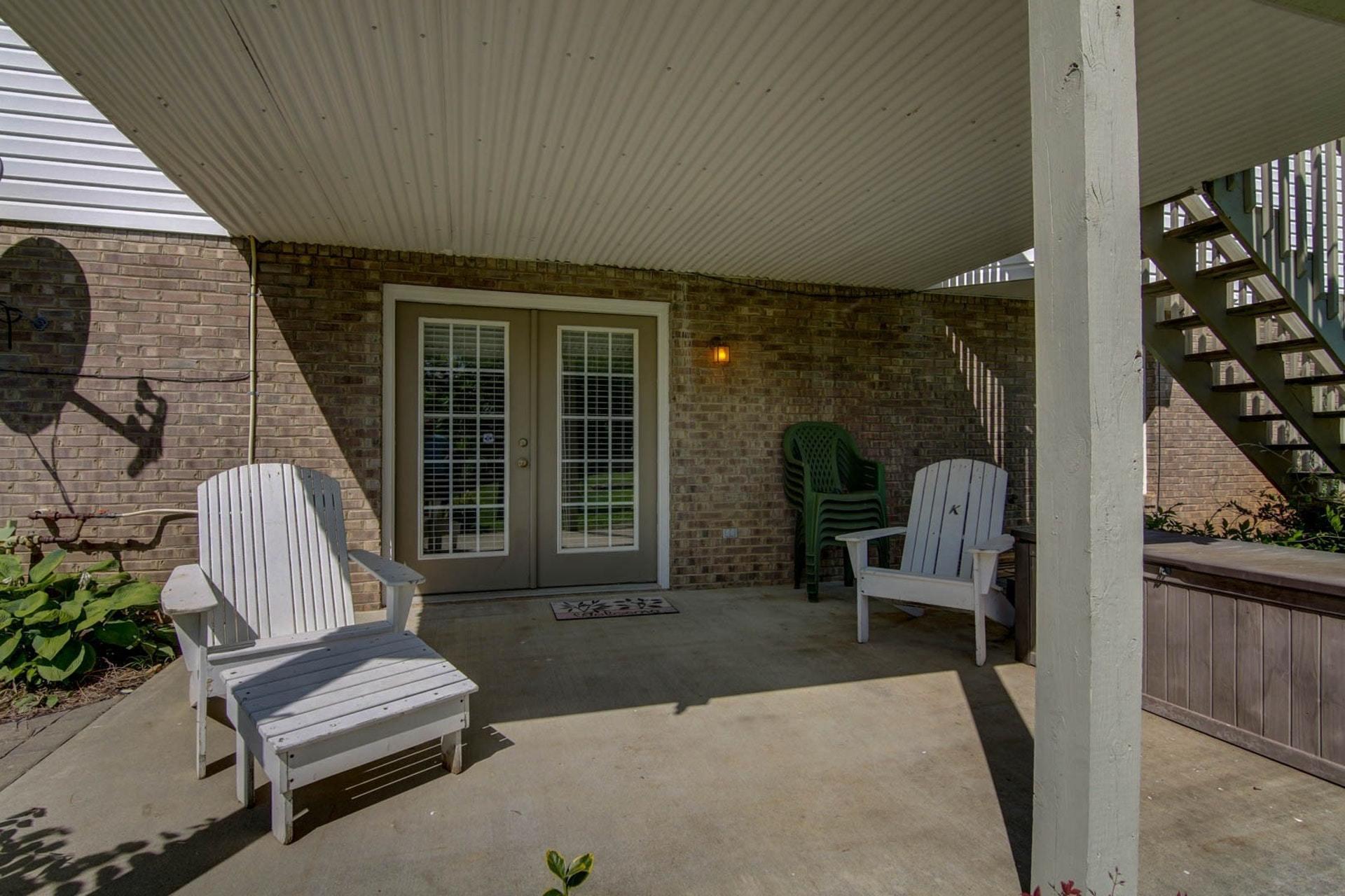 103 Eagle Ridge Roanoke, VA 24012 - Photo 42 of 54 Covered Patio 3