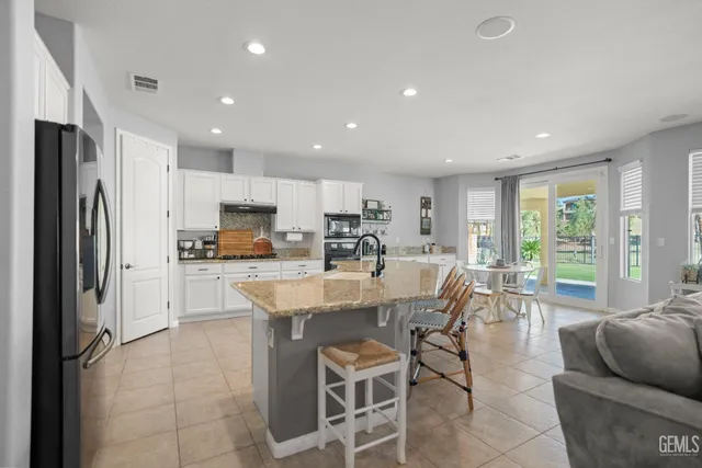 $579,900 | Undisclosed Address, Bakersfield, CA 93306