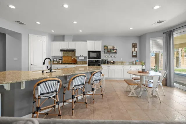 $579,900 | Undisclosed Address, Bakersfield, CA 93306