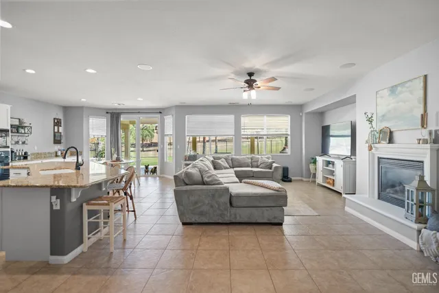 $579,900 | Undisclosed Address, Bakersfield, CA 93306