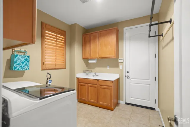 $579,900 | Undisclosed Address, Bakersfield, CA 93306