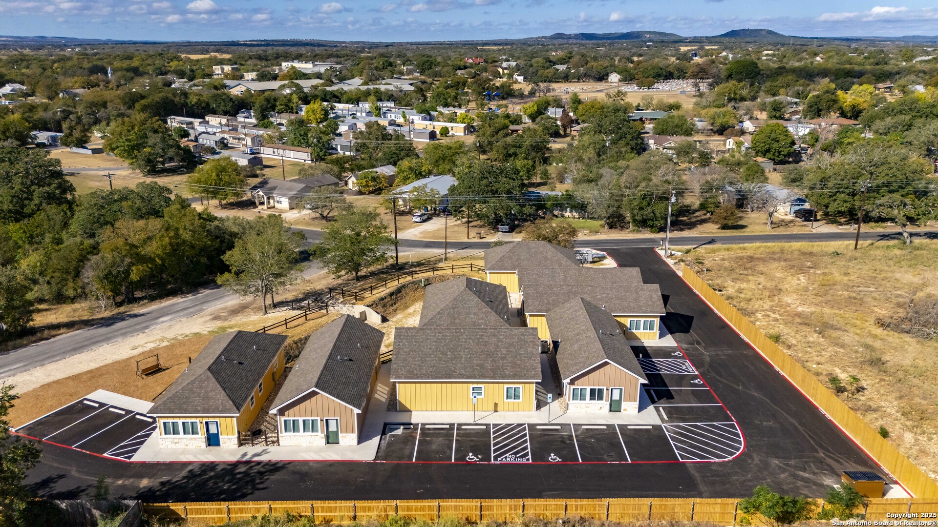 705 Fifth Street, Unit C Comfort, TX 78013 - Photo 12 of 30