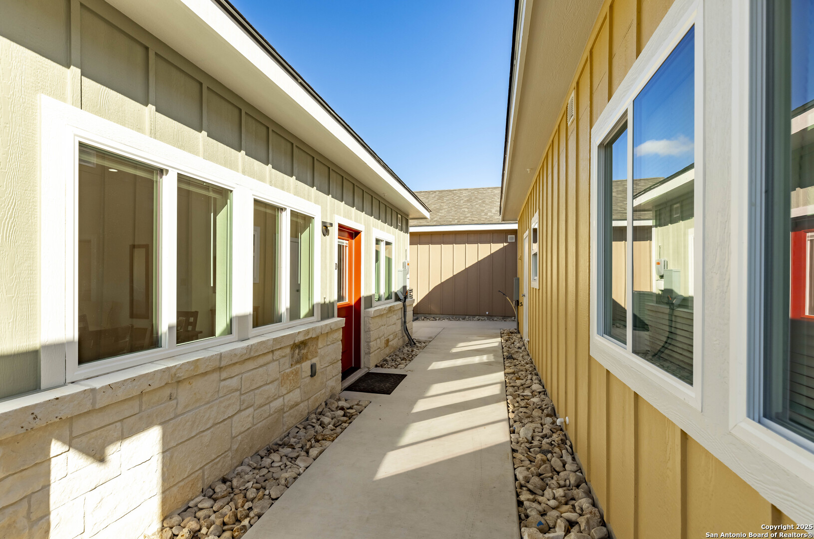 705 Fifth Street, Unit C Comfort, TX 78013 - Photo 3 of 30