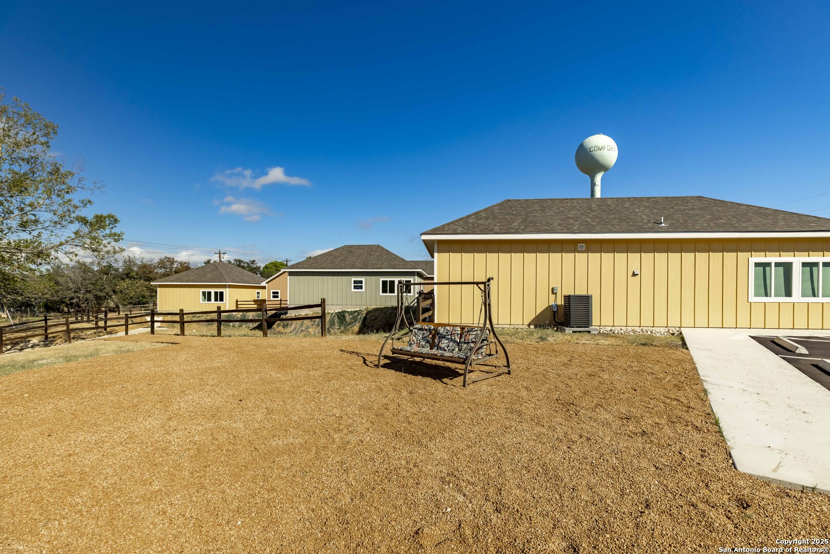 705 Fifth Street, Unit C Comfort, TX 78013 - Photo 4 of 30